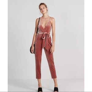 NWT Express R29 Velvet Jumpsuit 8 Rose